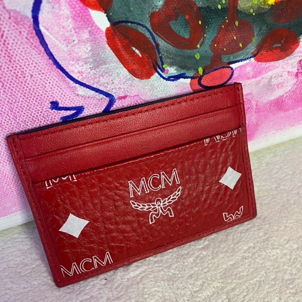 MCM Viva Red Card Holder
